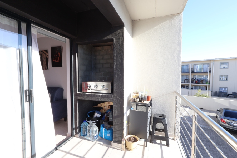 2 Bedroom Property for Sale in Parklands Western Cape